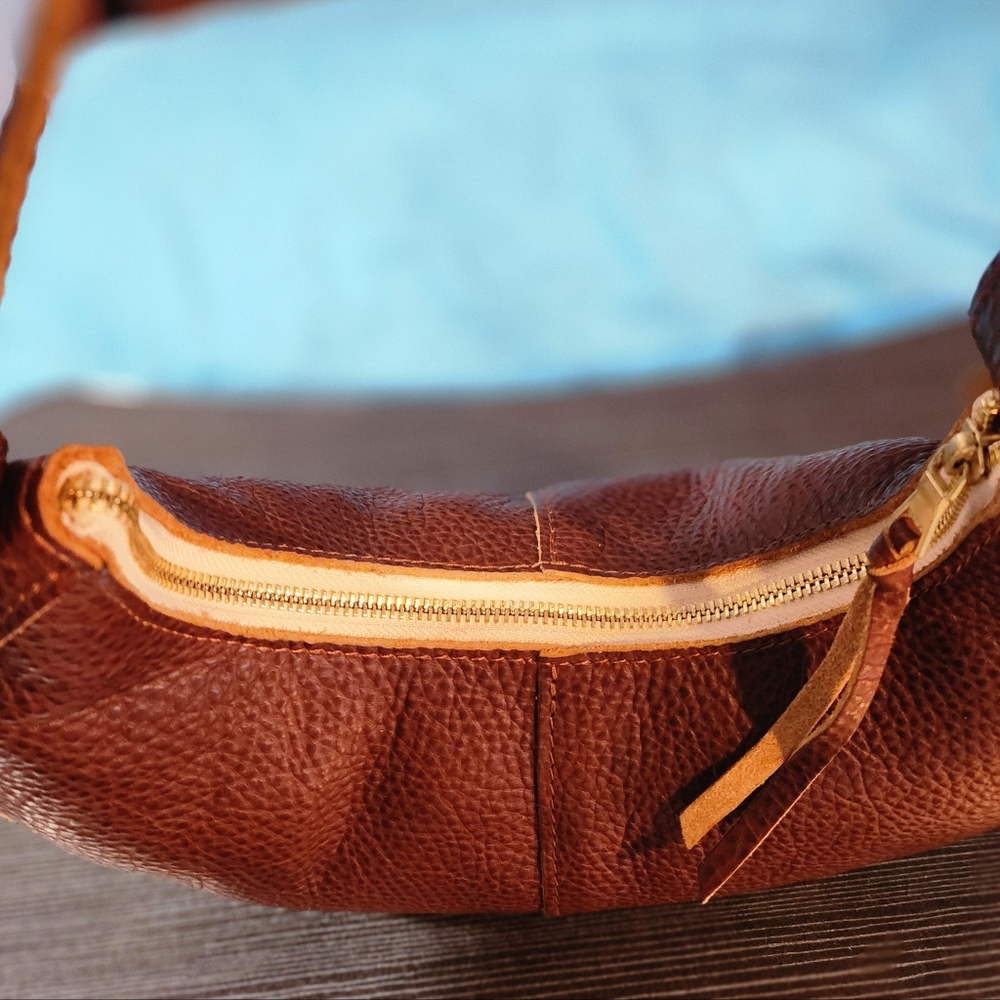 Portland Leather Nora Bag - Picture 6 of 9